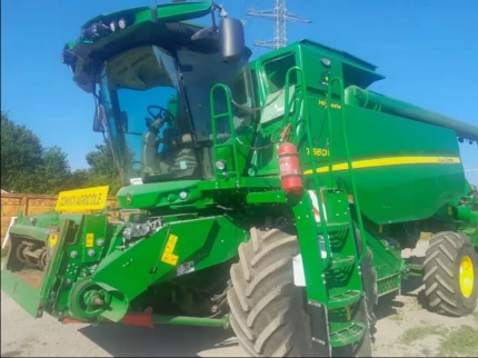John Deere T660HM