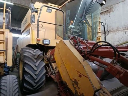 New Holland TX 66