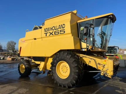 New Holland TX 65 PLUS