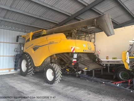New Holland CR 8.90