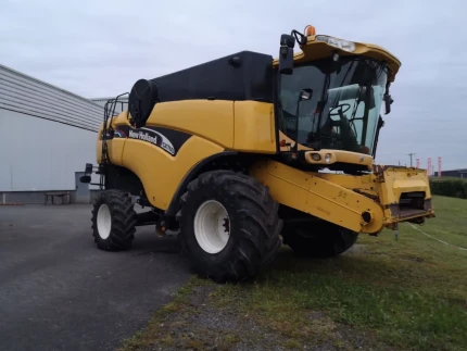 New Holland CX 760