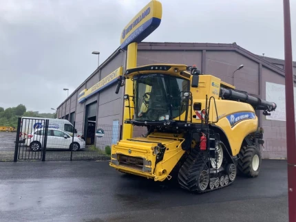 New Holland CR10.90