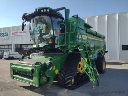John Deere MIETITREBBIA X9