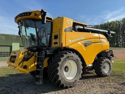 New Holland CR10.90