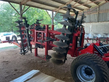 Gregoire Besson DISCORDON T70