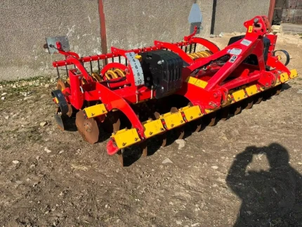 Väderstad VADERSTAD CARRIER 3 METRE CR300 MOUNTED, YEAR 2020, ORIGINAL DISCS