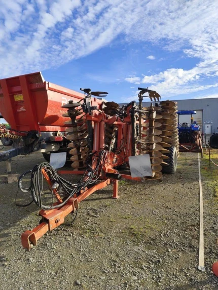 Gregoire Besson ACERO 40
