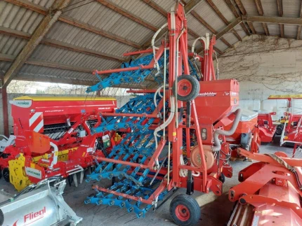 Hatzenbichler STRIEGL 12M MIT HYDR.STREUER AIR 16