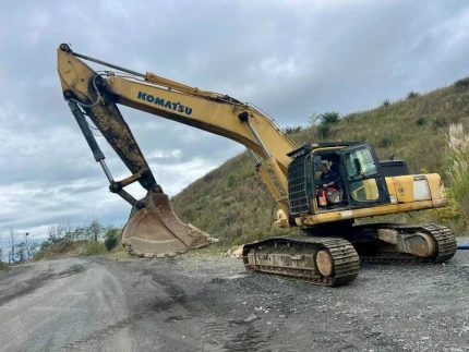 Komatsu PC 450 LC-8