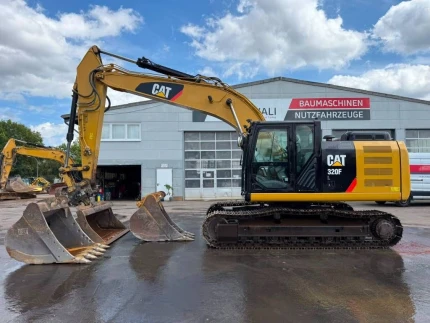 Caterpillar 320 FL // BJ. 2017 / 13256H/KLIMA/SW/3 LöFFEL