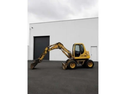 Komatsu PW75