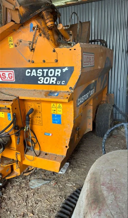 Lucas CASTOR 30 R UC
