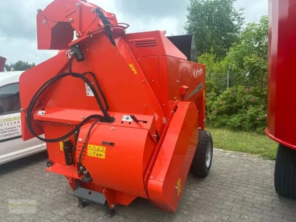 Kubota BC 2300 BALLENAUFLöSER