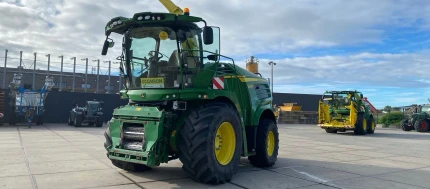 John Deere 8500