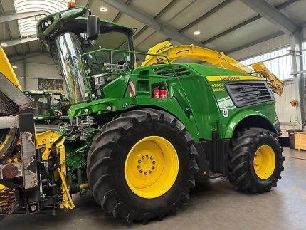 John Deere 9700I PRODRIVE 40KM/H INKL. KEMPER 475 PLUS
