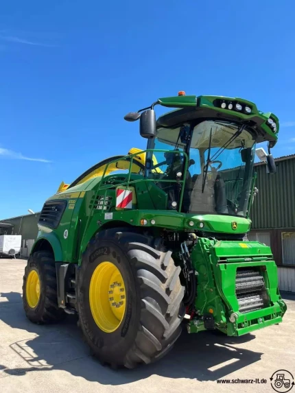 John Deere 9700