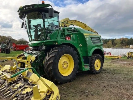 John Deere 8400I