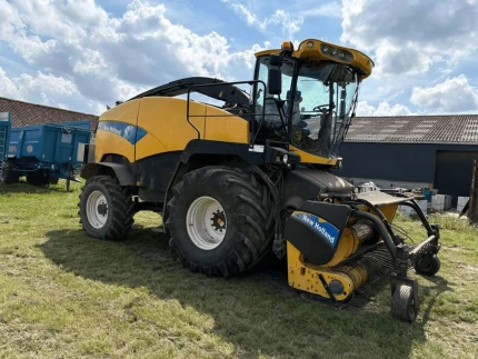 New Holland FR9050