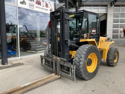 JCB 940-4
