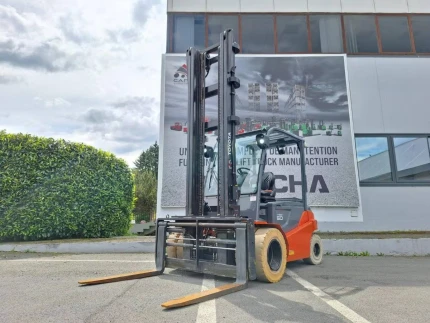 Vis / Elévateur / Sauterelle - 17156H - 2018