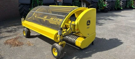 John Deere 639