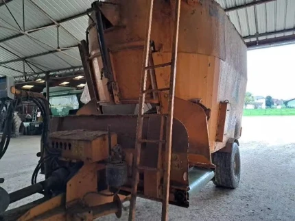 Inconnu DRAKKAR 220 SB