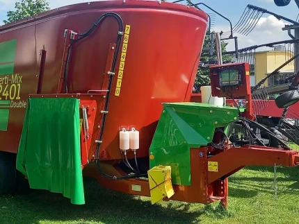 Strautmann VERTI-MIX 2401 DOUBLE
