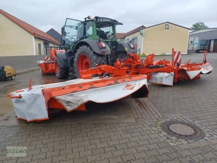 Kuhn FC 313 DF-FF UND FC 883 D-FF MIT NEUEM MäHBALKEN !