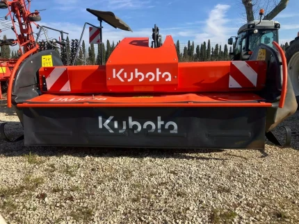 Kubota FAUCHEUSE DM 4028