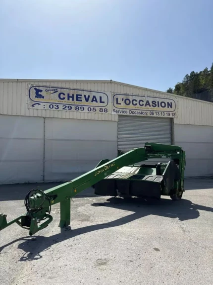 John Deere 730