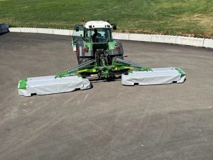 Pronar PDD 830 SCHMETTERLINGS MäHWERK HYDR. ANFAHRSICHERUNG