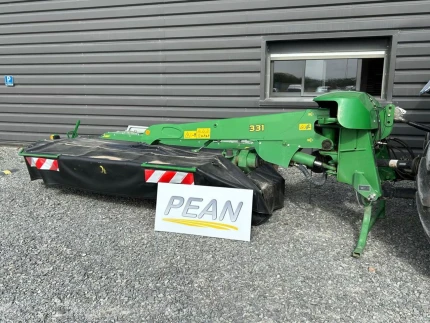 John Deere 331