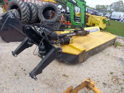 New Holland DISCUTER 390