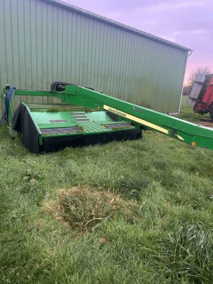 John Deere FAUCHEUSE