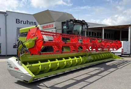 Claas LEXION 8700 TT MIT VARIO 1230 - VORFüHRMASCHINE