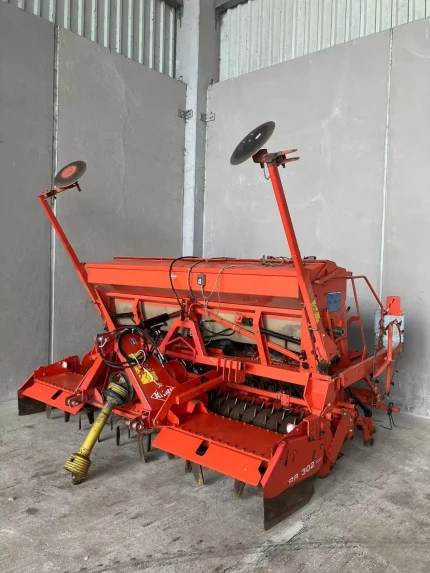 Kuhn KE HRB 302 + DRILLE 300