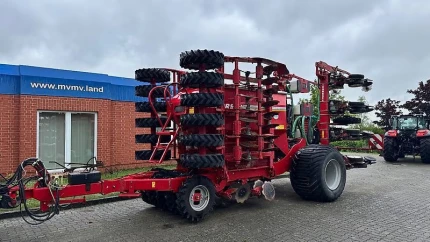 Horsch PRONTO 6AS MIT SäSCHIENE & MAISTRO 8RC