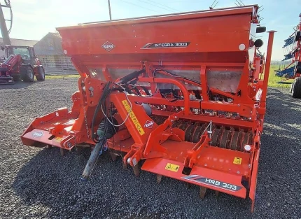 Kuhn INTEGRA 3003 24SD + HRB303D