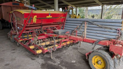 Väderstad RAPID 300S SUPER XL 3 METRE TRAILED DRILL SYSTEM DISC, DRAWBAR PACKER, 2004