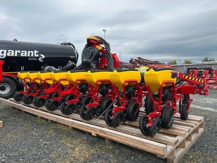 Väderstad TEMPO V TPV 8 + FH 2200
