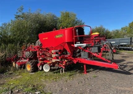 Väderstad SPIRIT ST 400S, YEAR 2025 SEED DRILL WITH E-CONTROL DONE 76 HECTARES ONLY IN EX-DEMO CONDITION