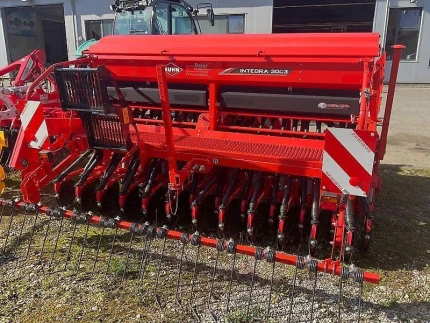 Kuhn HRB 303 INTEGRA 3003