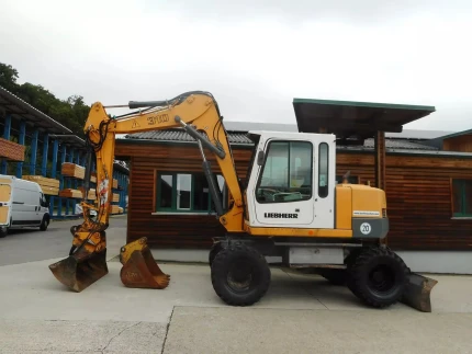Liebherr A310B ( 12.000KG ) HYDR. SW + 2 LöFFEL