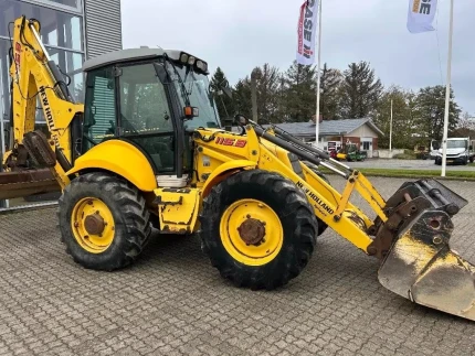 New Holland LB 115 B-4 PS