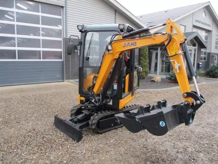 Inconnu JH18 MKII MED KUBOTA MOTOR, UDSKYDELIG UNDERVOGN OG DANSKE CP HURTISKIFTE OG SKOVLPAKKE.