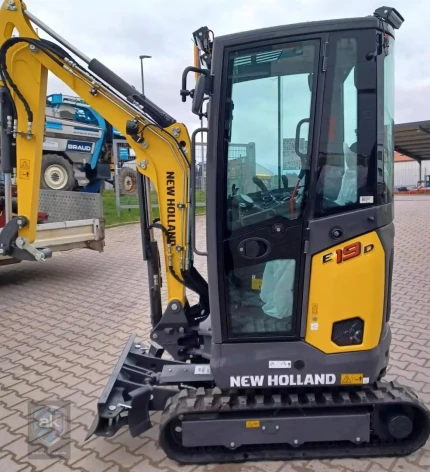 New Holland E19D