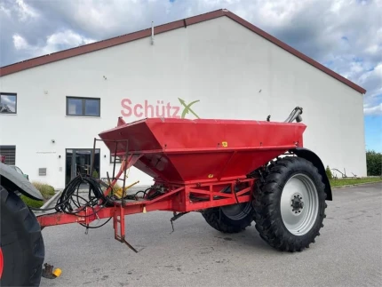Rauch DüNGERSTREUER AXERA EMC MIT üBER-UMLADEWAGEN