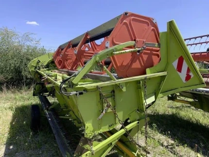 Claas 450 SONNENBLUMENSCHNEIDWERK