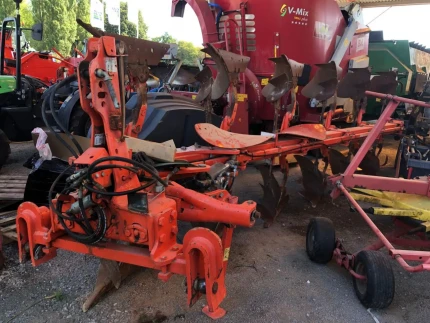 Kubota TM 3000 V