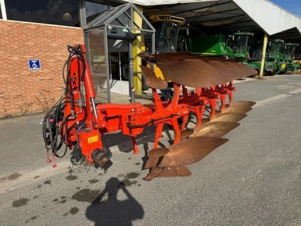 Kuhn VARI-M 153